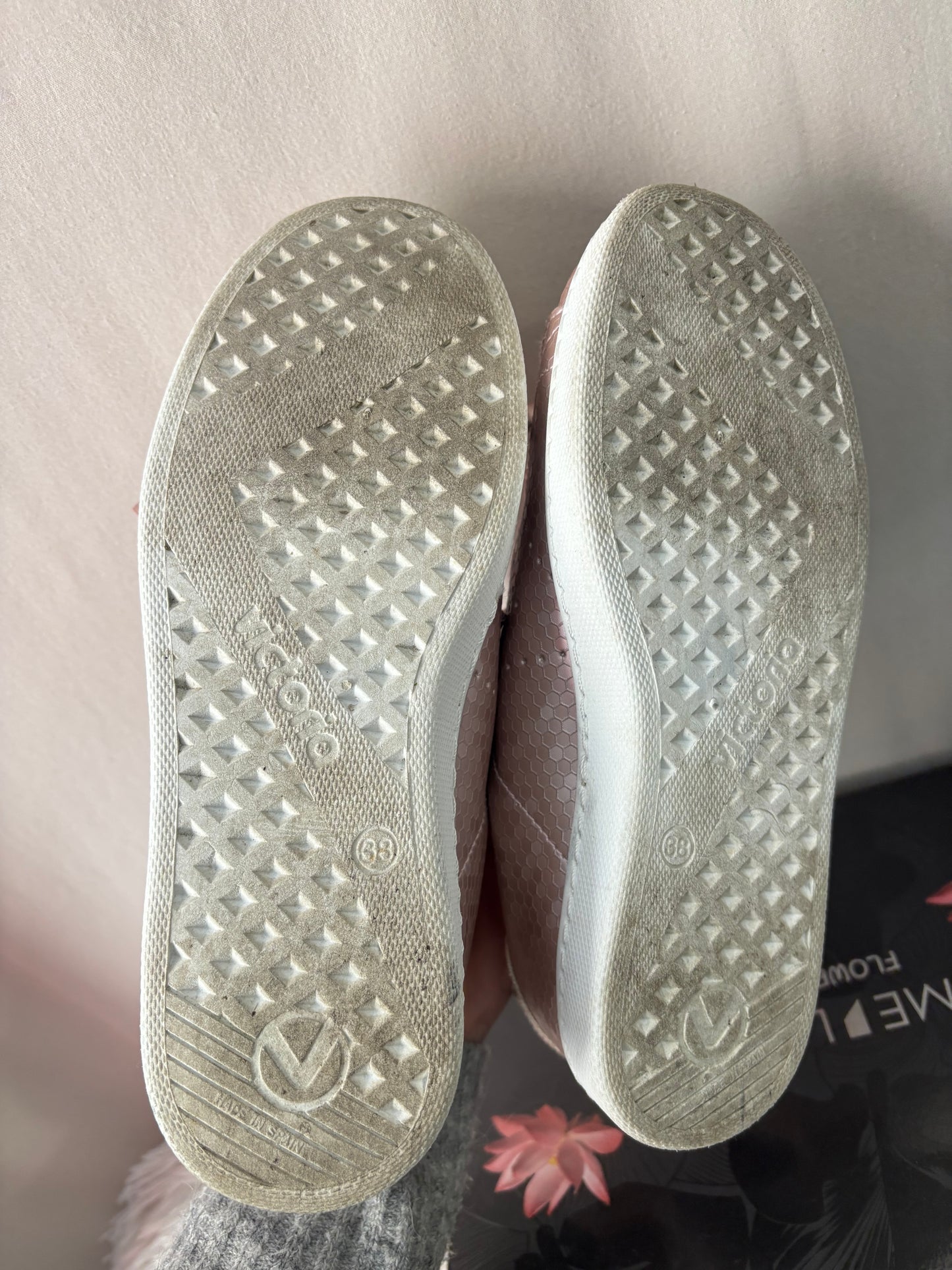 Victoria - Baskets rose poudré à lacets satin – Taille 38