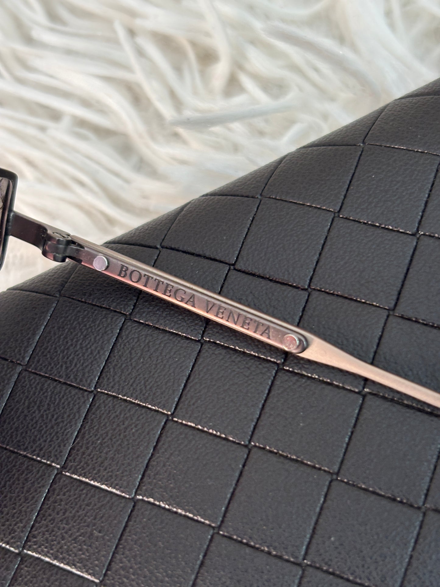 Bottega Veneta BV0189S 001 – Lunettes de soleil de créateur