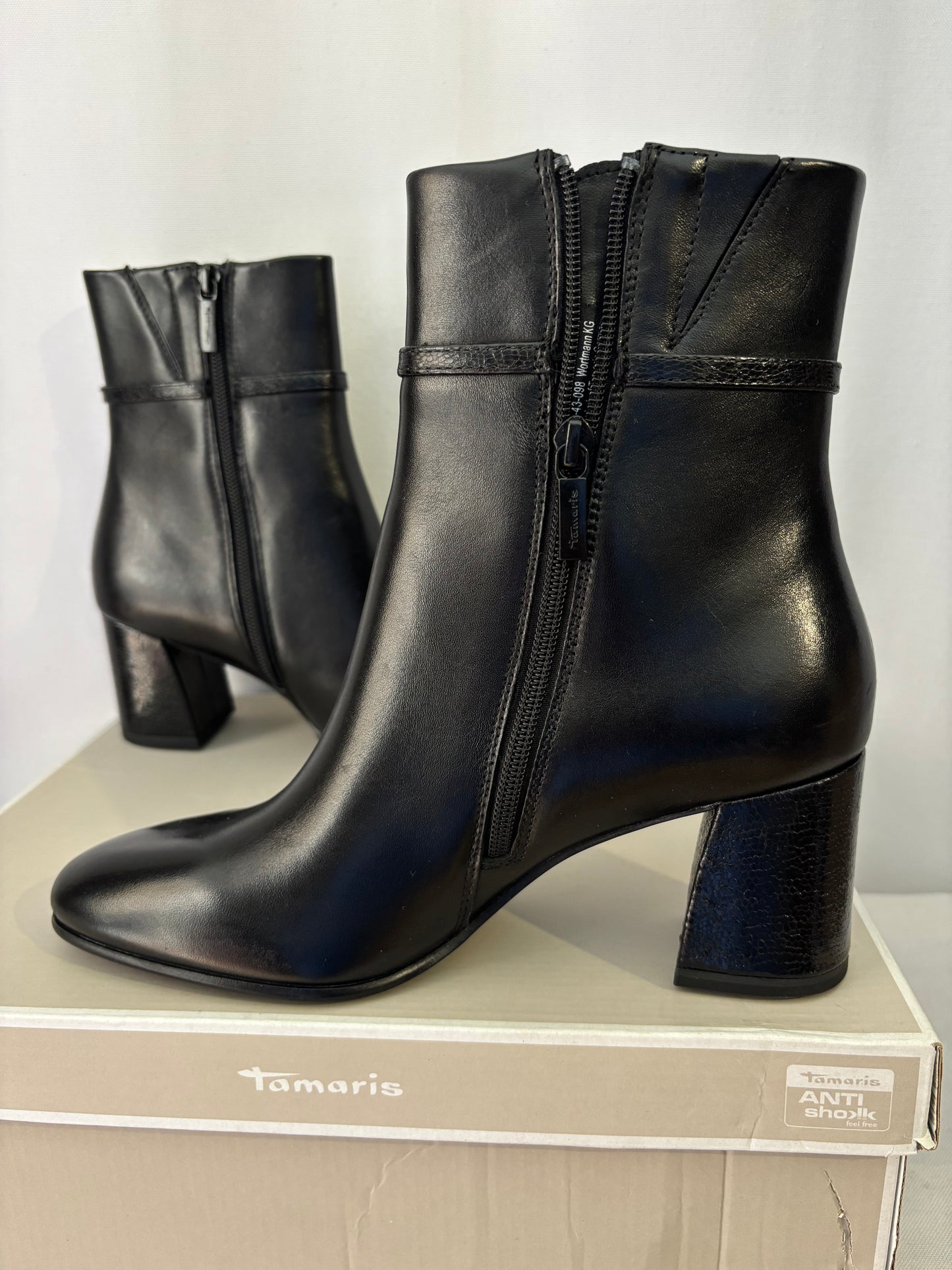 Tamaris - Bottines cuir noir – Neuves avec boîte - Taille 39