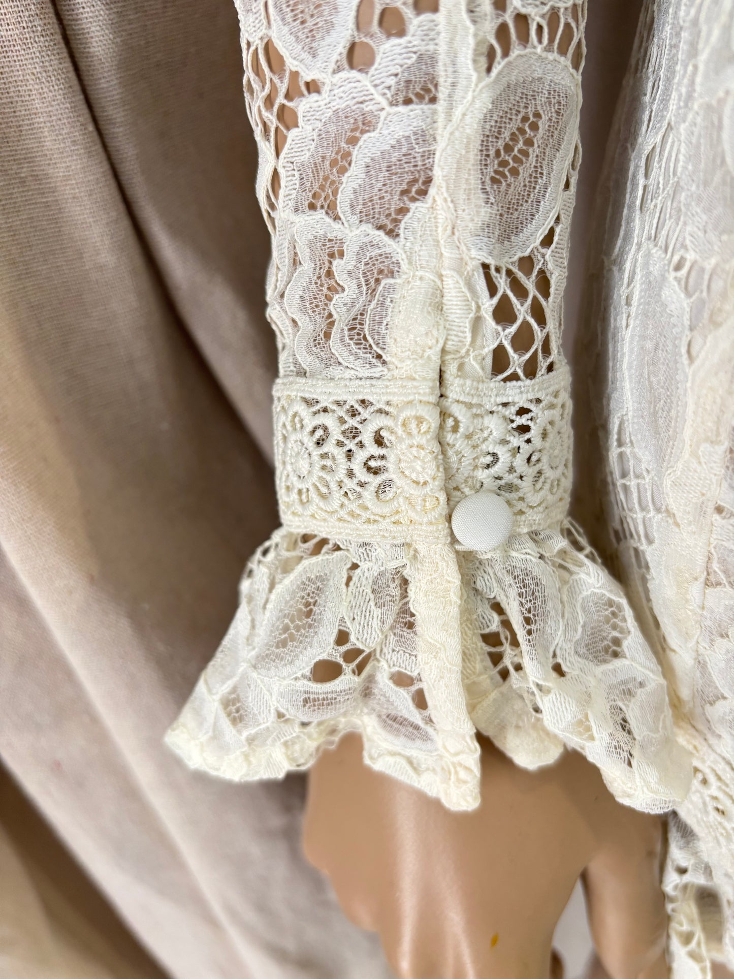 For Love & Lemons – Robe en dentelle dos nu – neuve – élégante robe de cérémonie -Taille XS