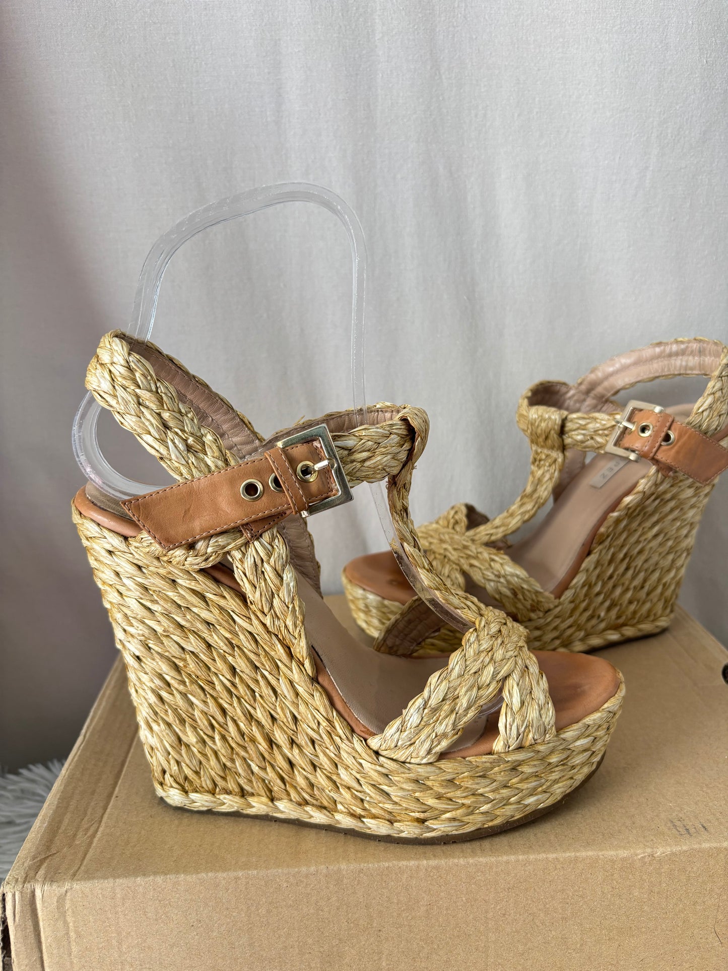 Sandales compensées Pura López en raphia beige – Taille 36
