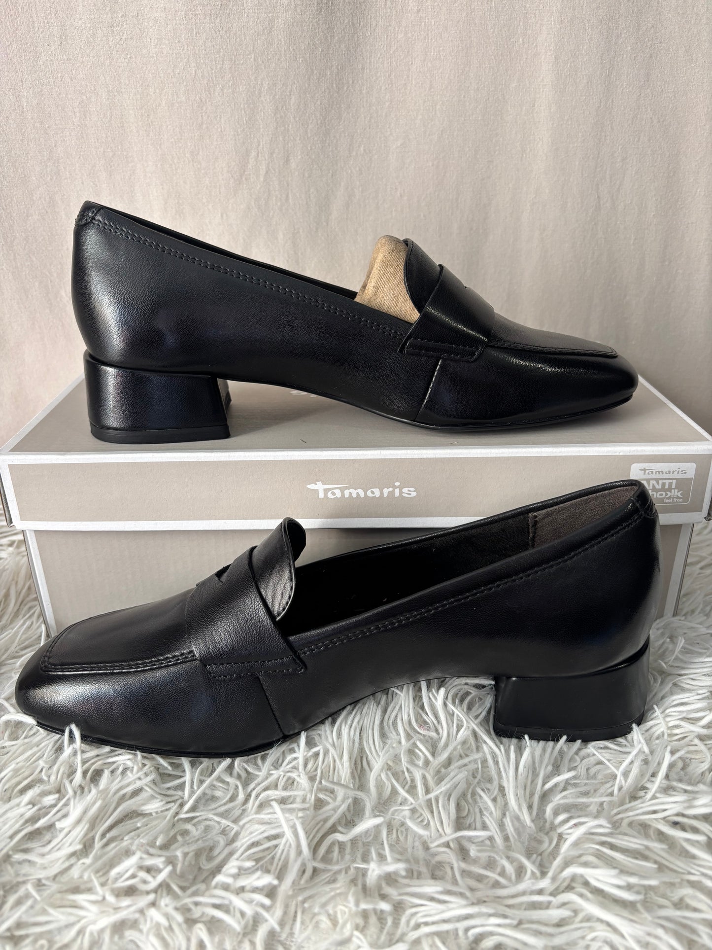 Tamaris - Mocassins en cuir noir - taille 37 – élégance & confort