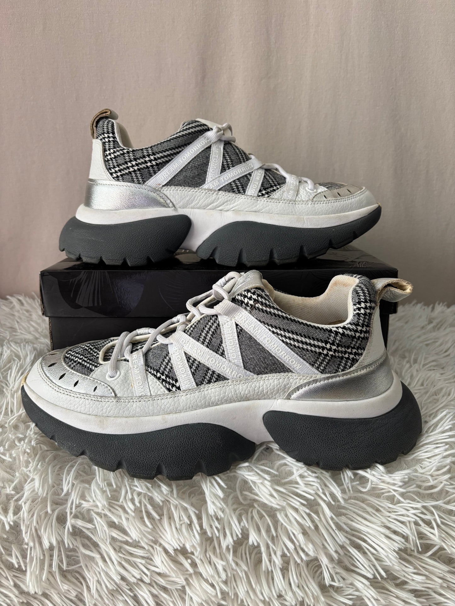 Maje - Baskets - semelle chunky – Taille 39