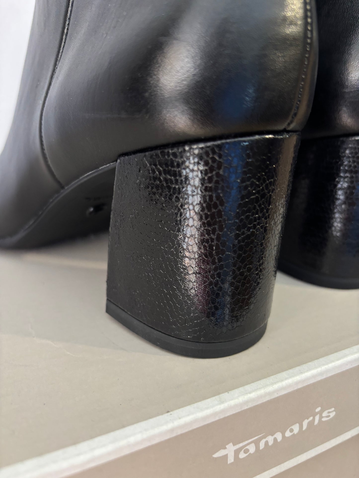 Tamaris - Bottines cuir noir – Neuves avec boîte - Taille 39