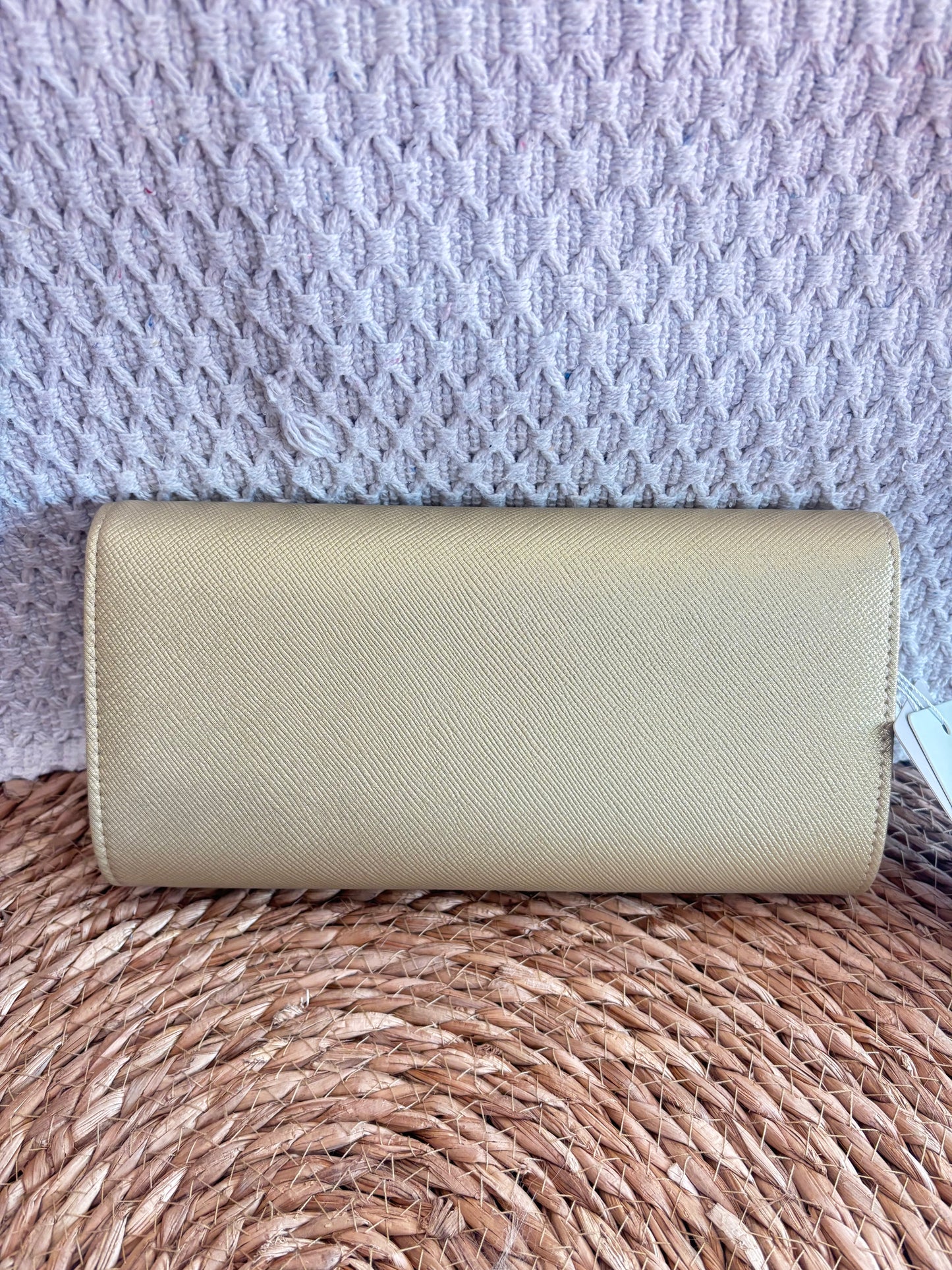 Pochette champagne doré Tamaris texturée neuve avec étiquette