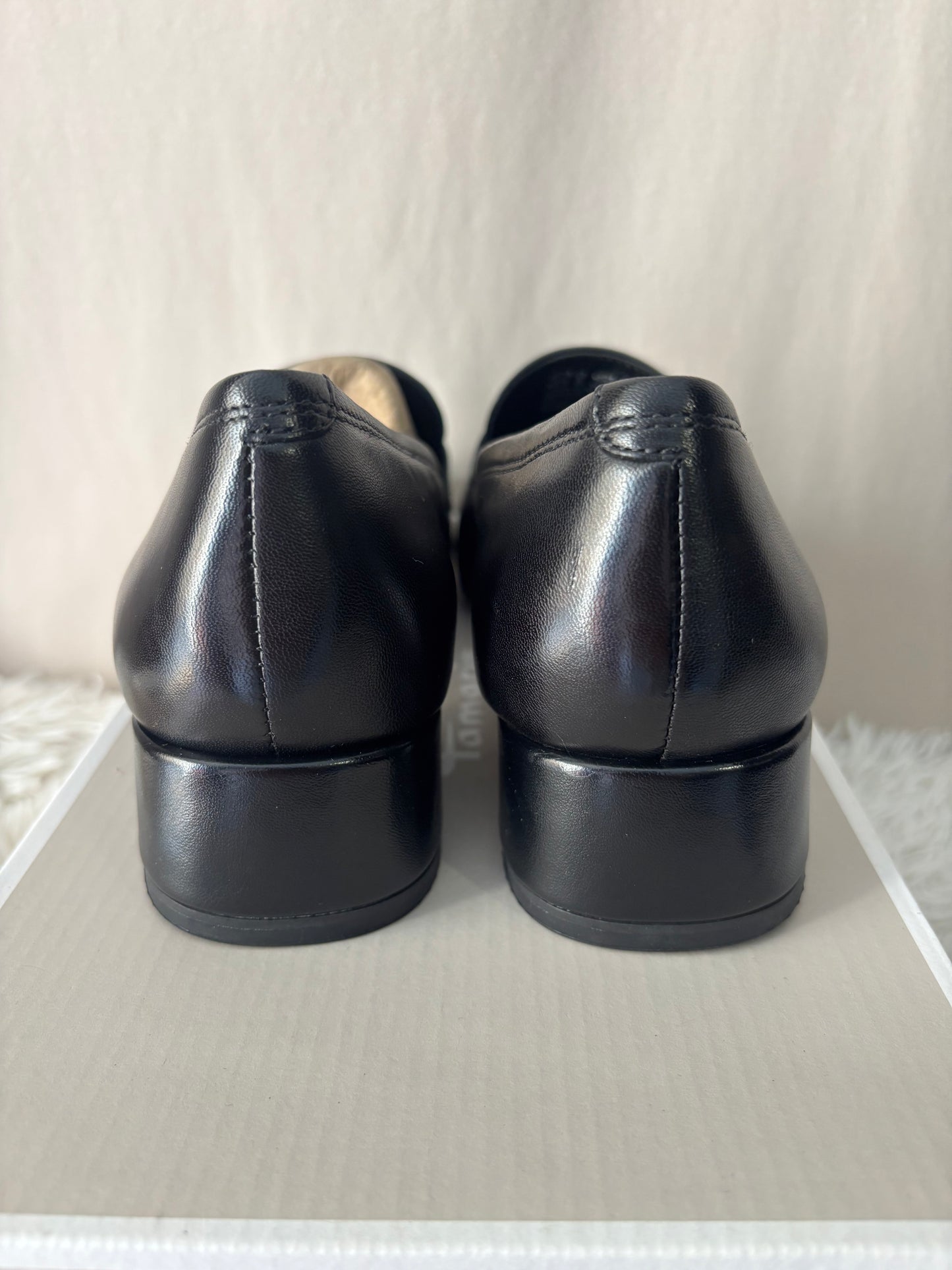 Tamaris - Mocassins en cuir noir - taille 37 – élégance & confort
