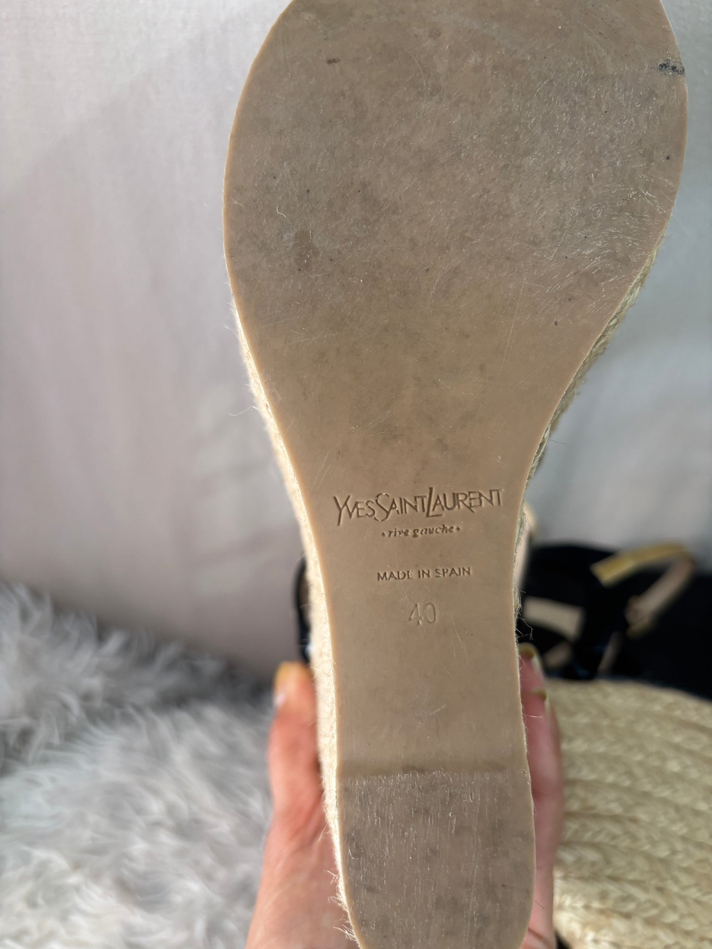 Sandales compensées Yves Saint Laurent YSL Tribute noir et or – Taille 40 – Made in Spain