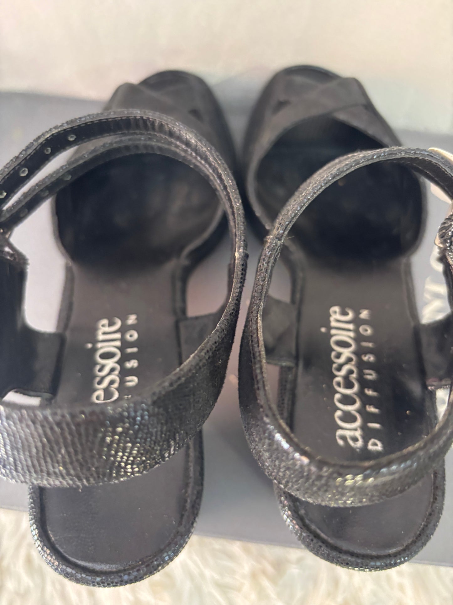 Accessoire Diffusion sandales à talons Taille 38