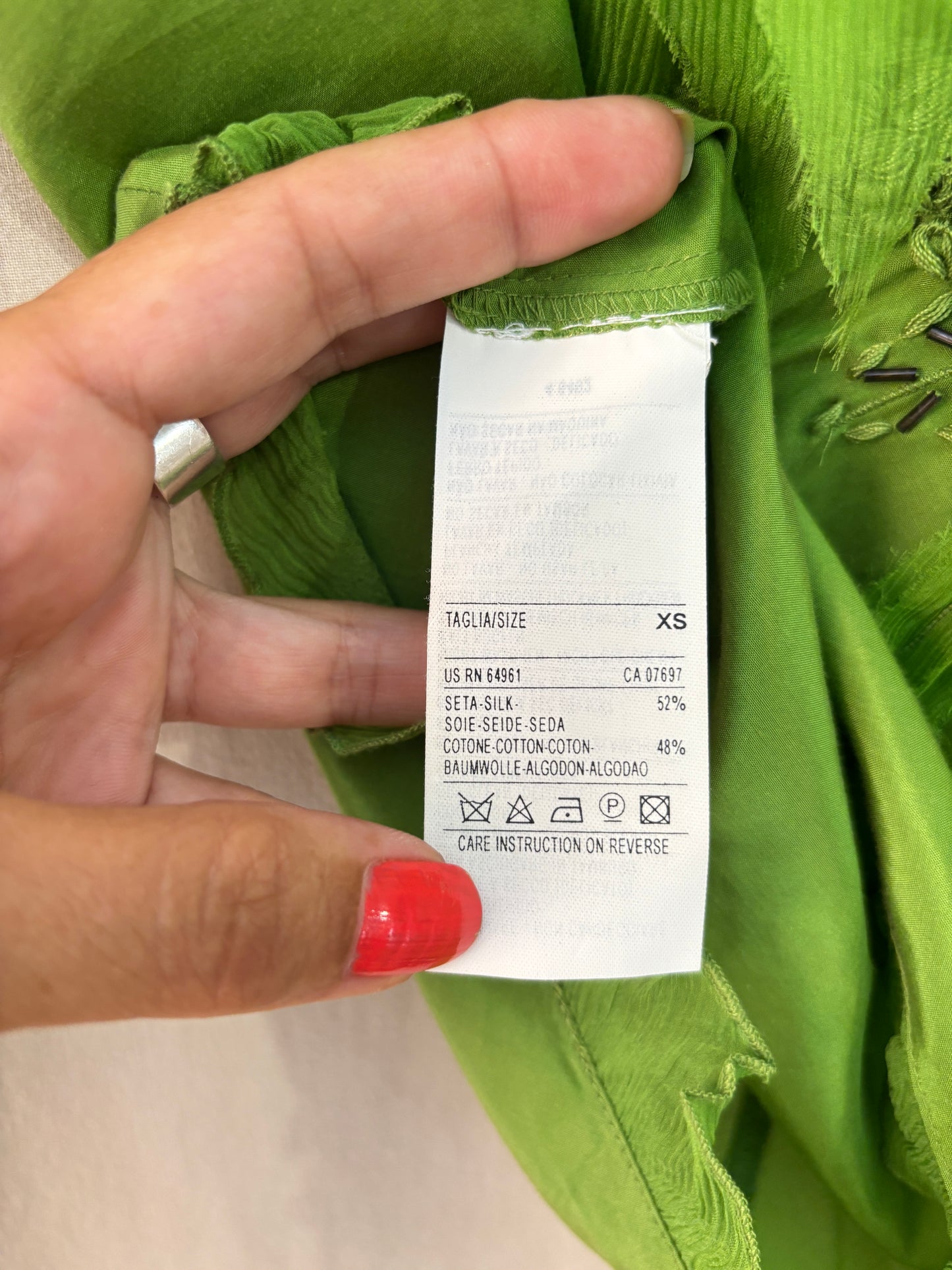 Sisley Seidentop Limettengrün - Größe XS
