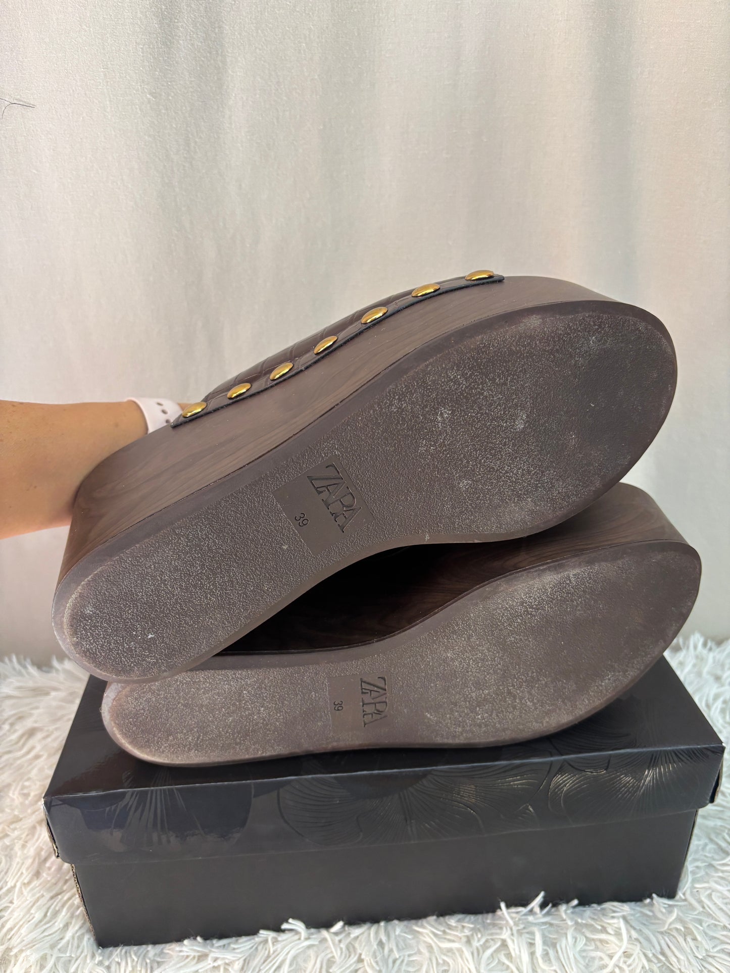 Zara mules compensées marron effet crocodile - Taille 39