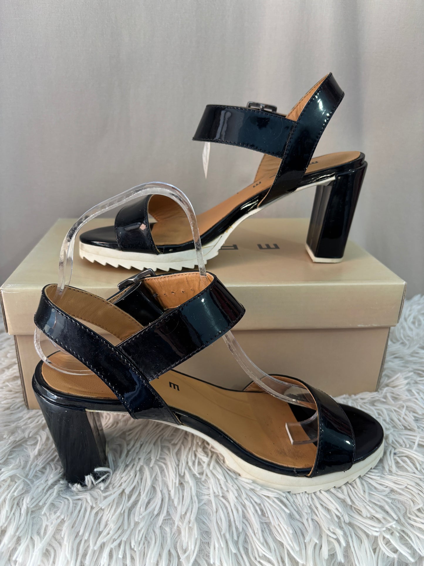 M Par M sandales à talon noires vernies - Semelle crantée - Taille 38