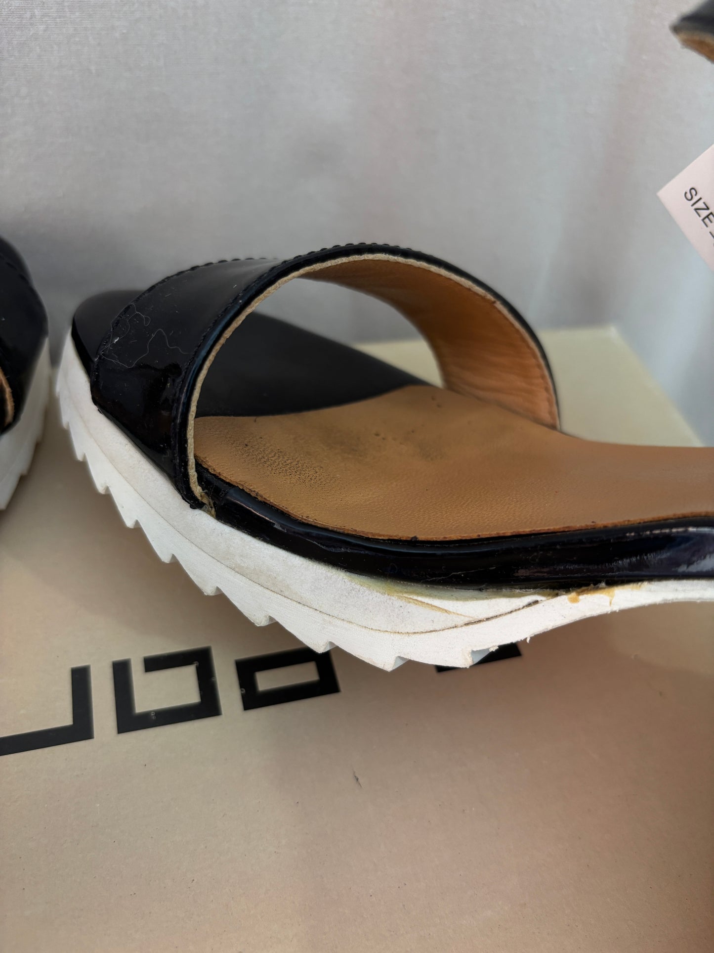 M Par M sandales à talon noires vernies - Semelle crantée - Taille 38