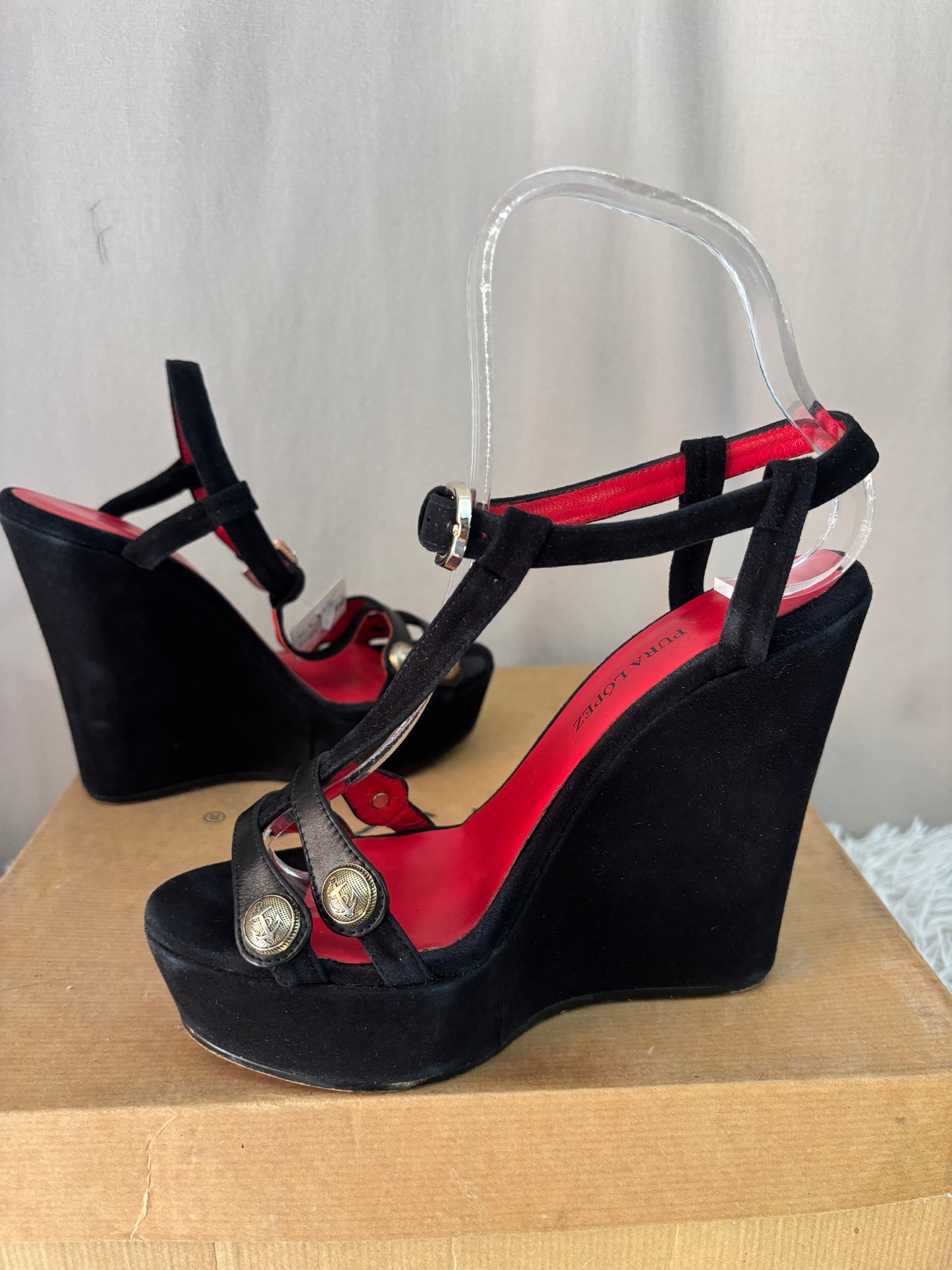 Pura López sandales compensées noires - Détails doré - Taille 36