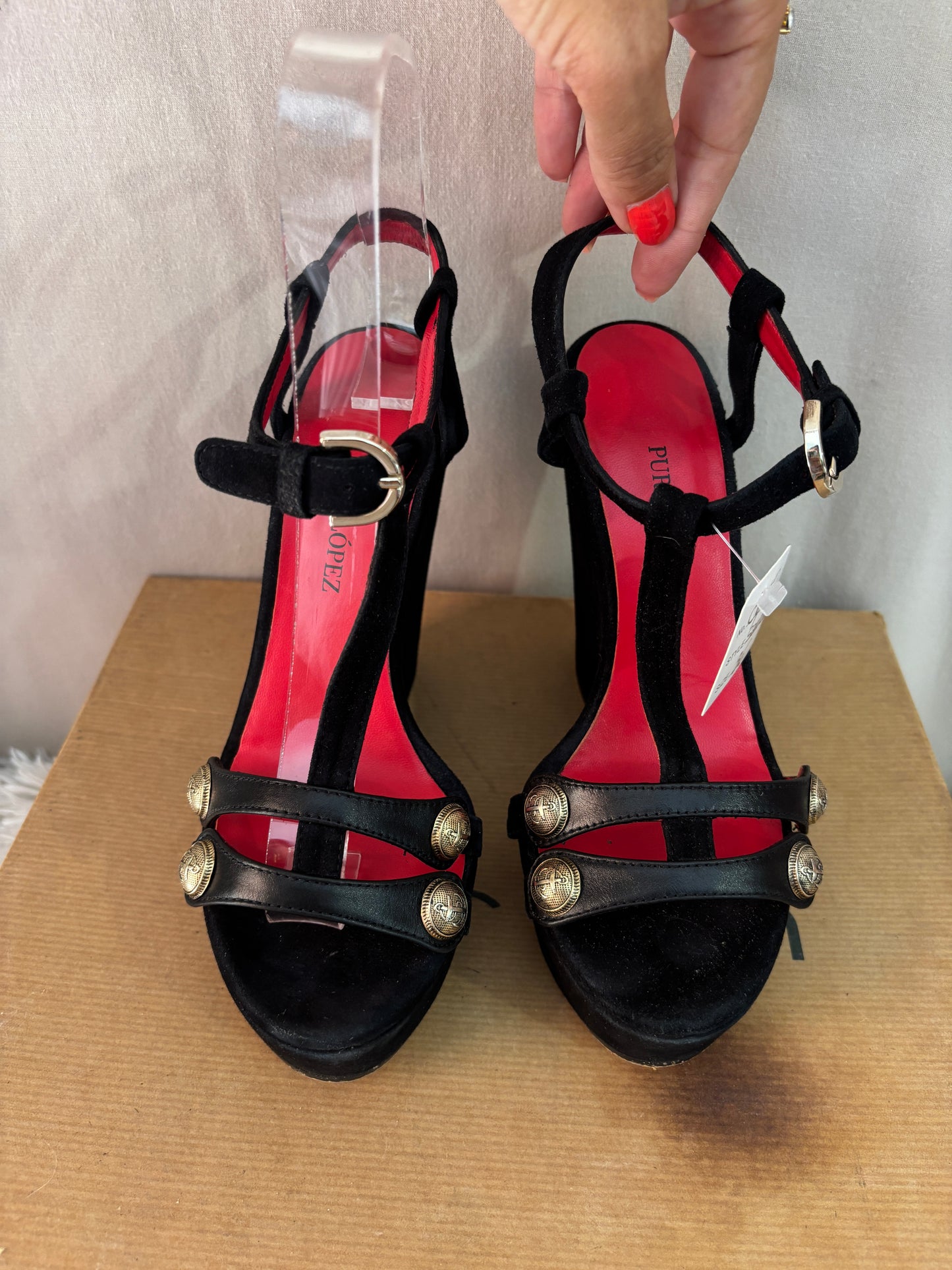 Pura López sandales compensées noires - Détails doré - Taille 36