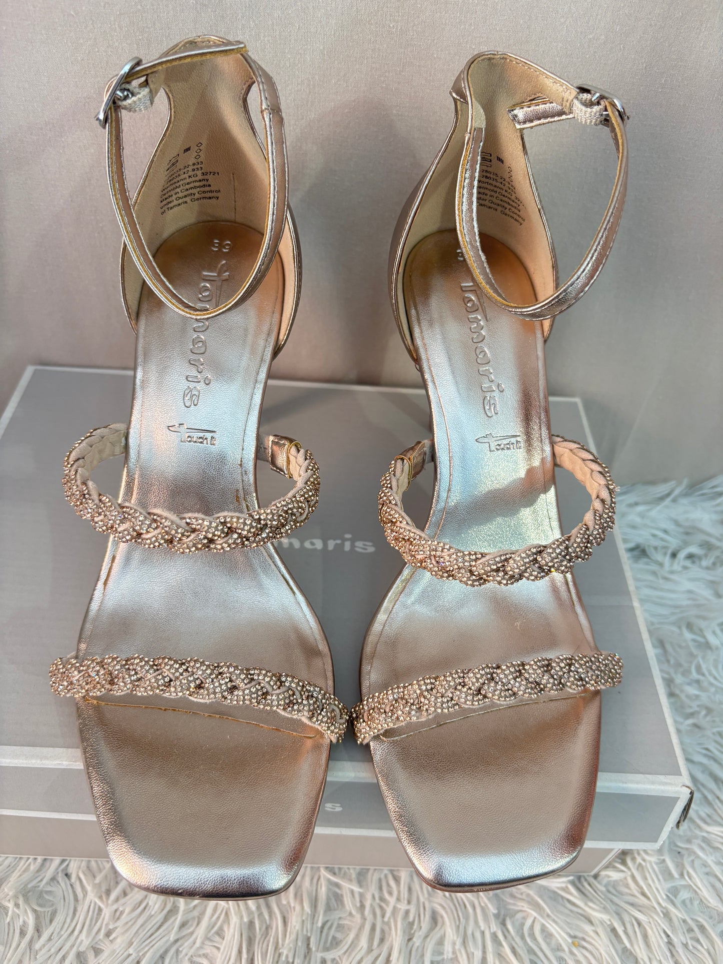 Tamaris sandales à talons dorées - neuves avec boite - Taille 39