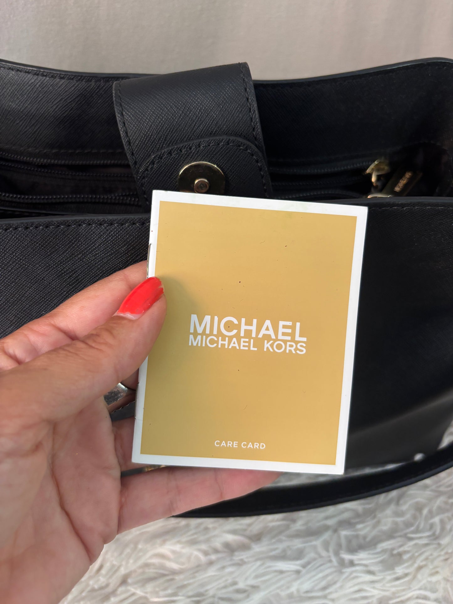 Sac Michael Kors Noir en Cuir Saffiano - Sac Porté Épaule & Bandouliére - Femme