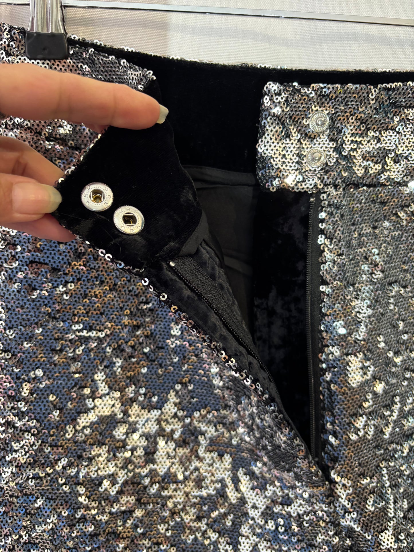 Claudie Pierlot - Short à sequins argentés -  Taille 38