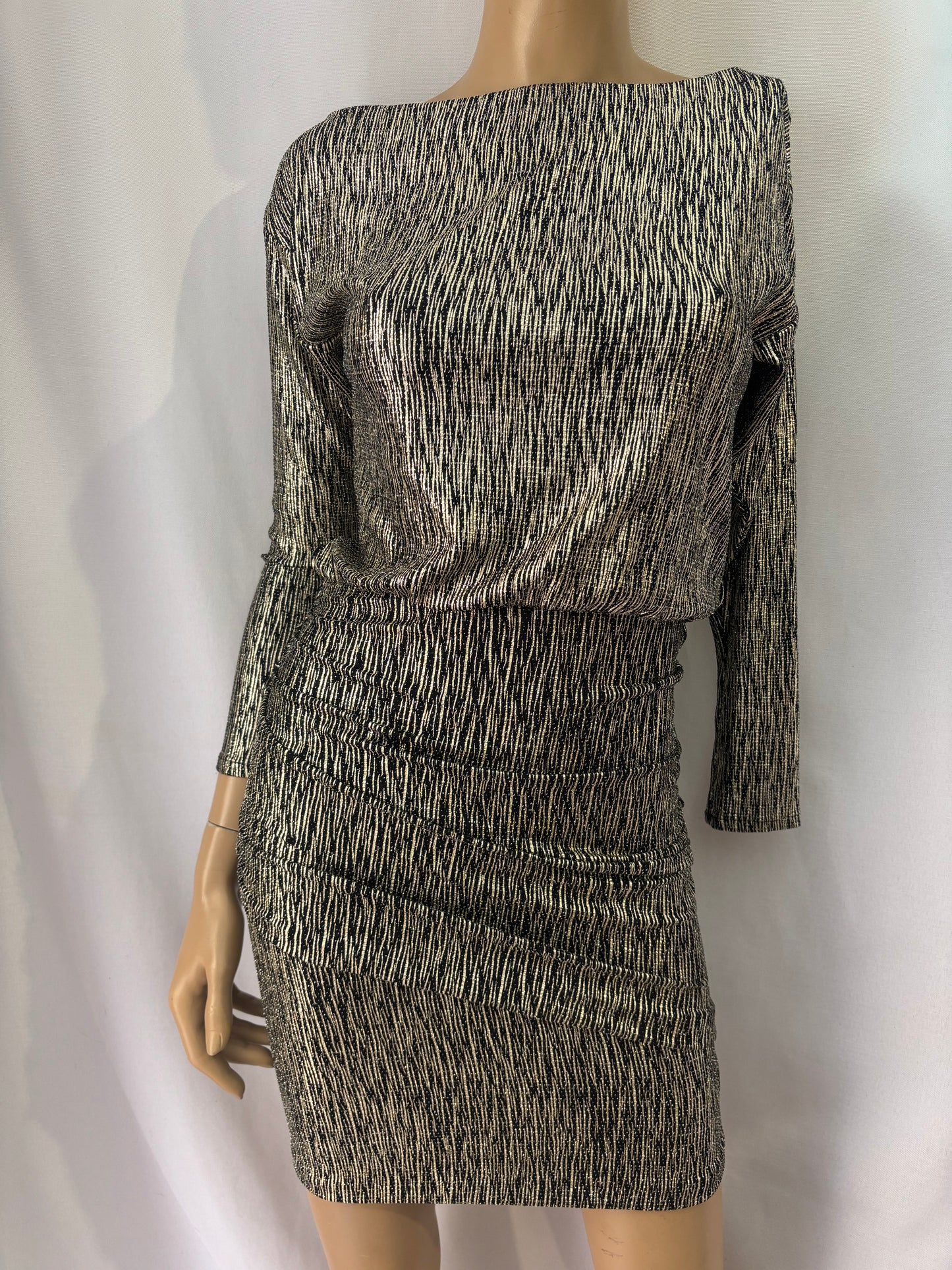 Maje - robe noir et doré - Neuve avec étiquette - Taille 34